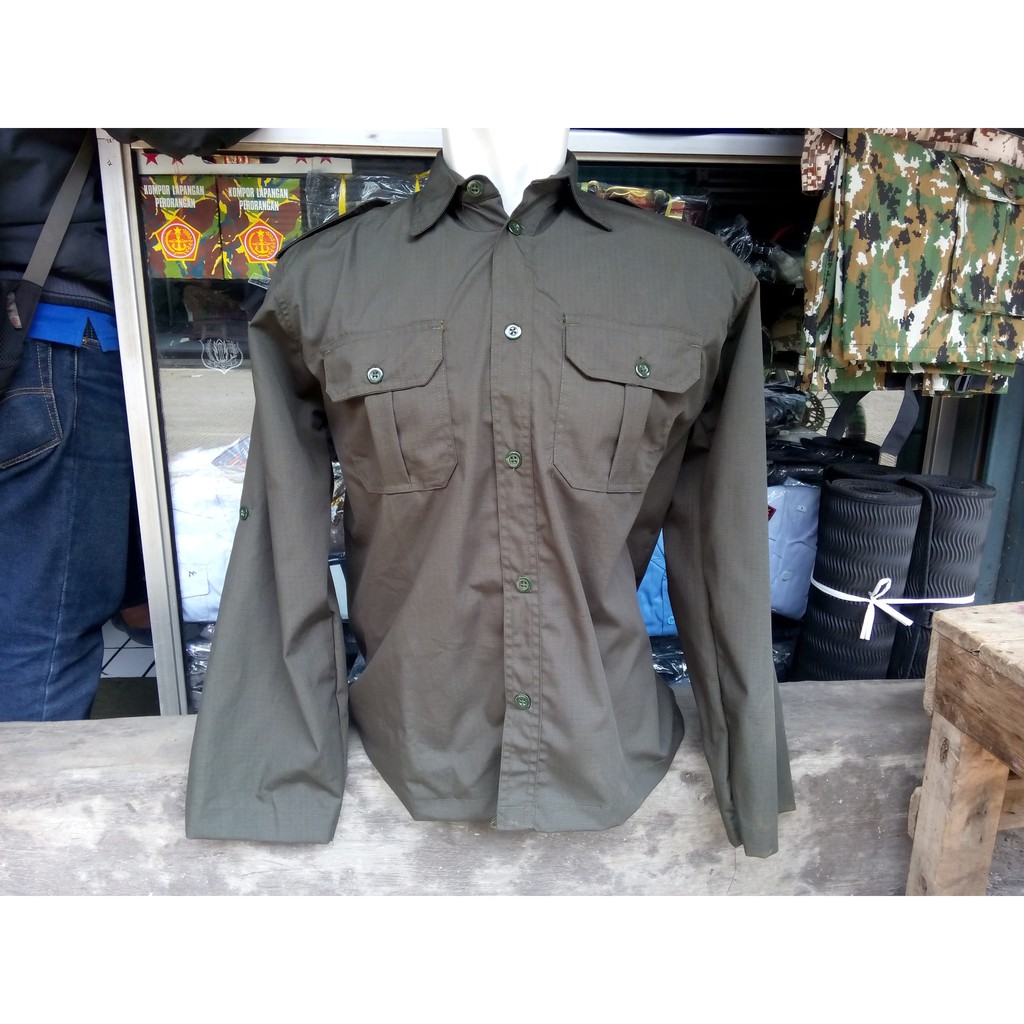 Kemeja Pria Alisan Slimfit Panjang Maroon Abu Tua List Tengah Hitam Plakat R2M9