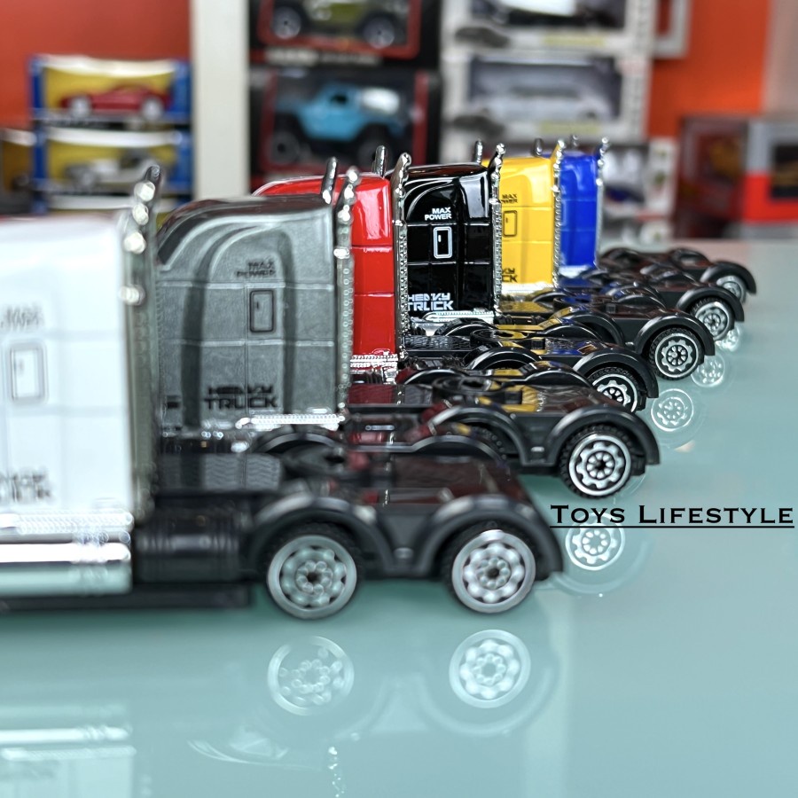 Mobil Truck Diecast Heavy Truck Seperti Transformer Optimus Prime