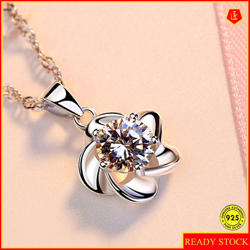 Diamond-Embedded Plum Pendant Fashion Blooming Plum Necklace Exquisite Five-Claw Petal Clavicle Chain