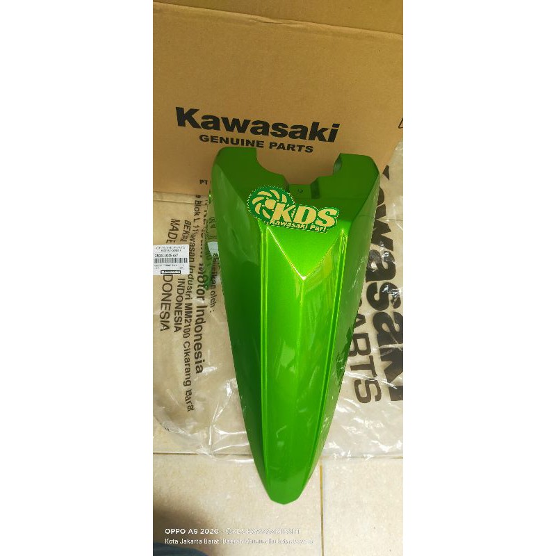 sepakbor depan hijau motor  Kawasaki ZX 130