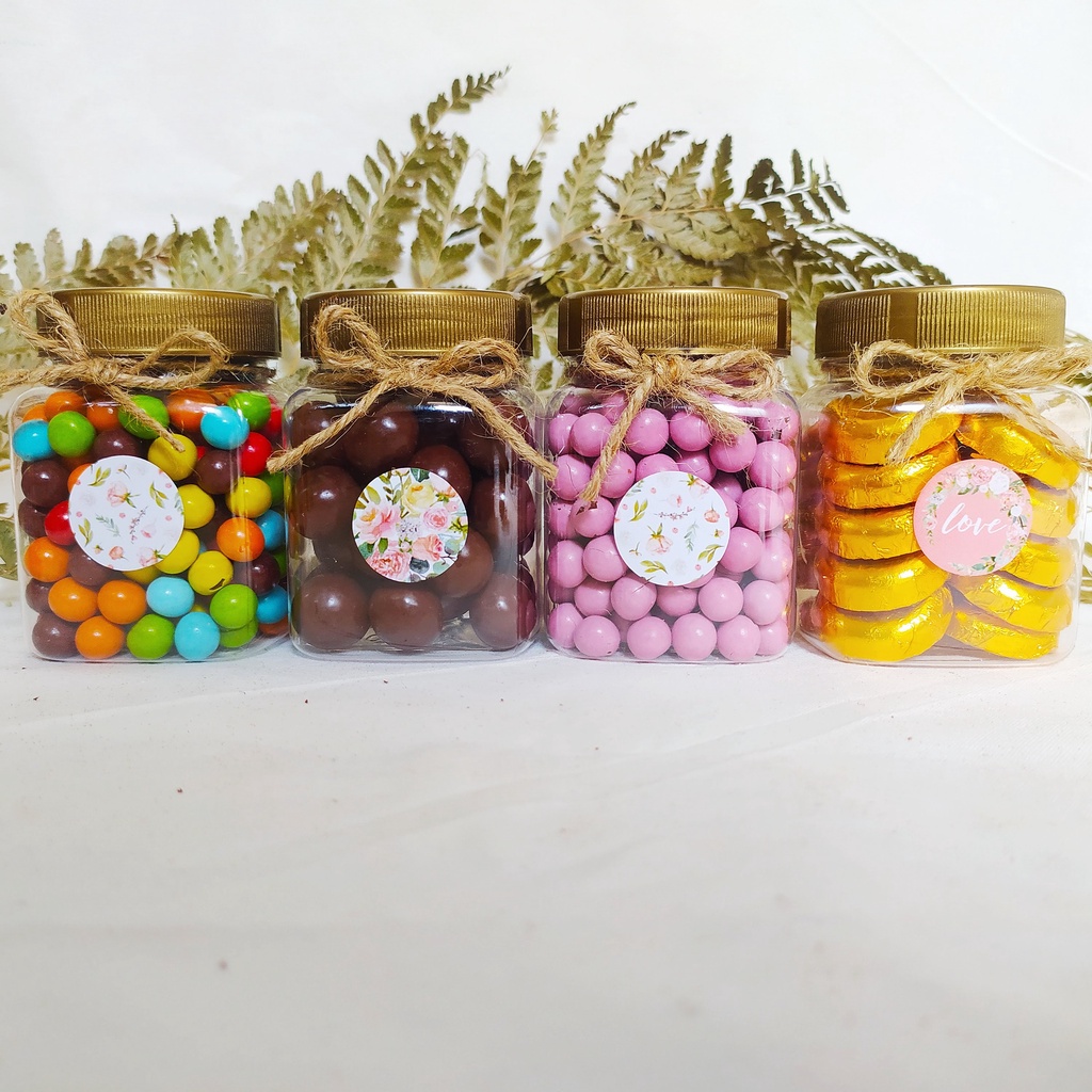 (MOHON BACA DESKRIPSI) HAMPERS COKELAT CUSTOM HAMPERS PERMEN SNACK BINGKISAN HARI RAYA KADO WISUDA ULANG TAHUN PARCEL COKLAT HAMPERS RAMADHAN HAMPERS IDUL FITRI NATAL IMLEK TAHUN BARU VALENTINE