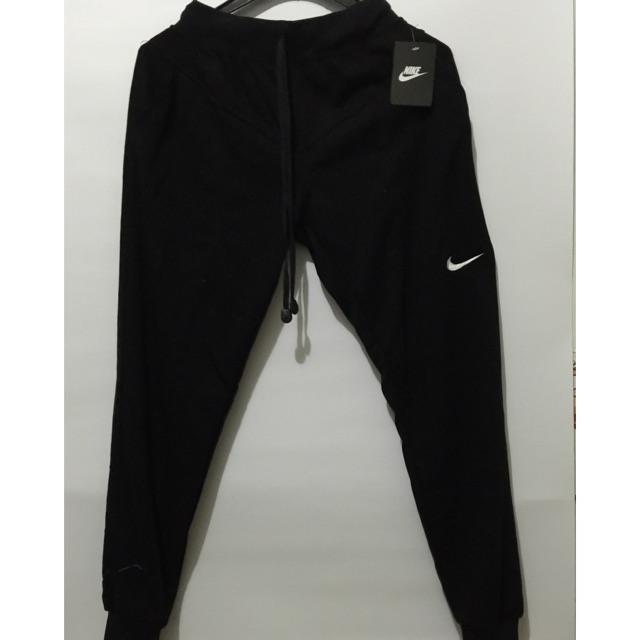 training jogger nike