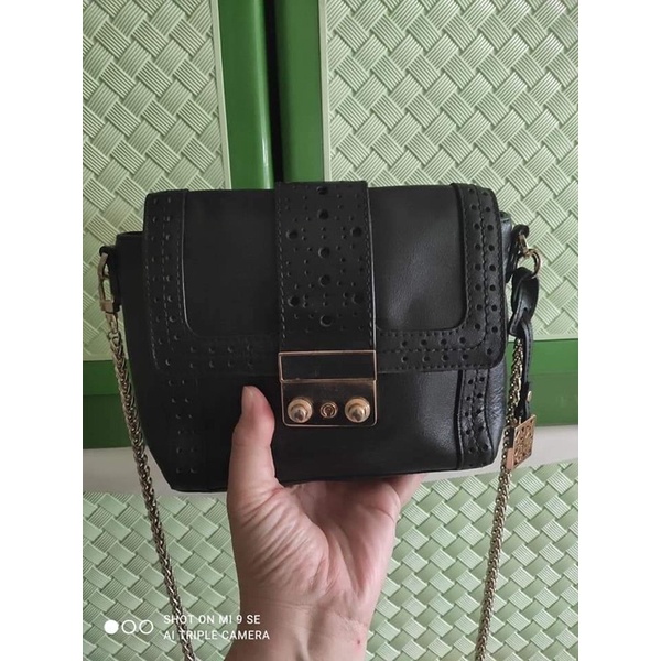 KH Design Sling Bag