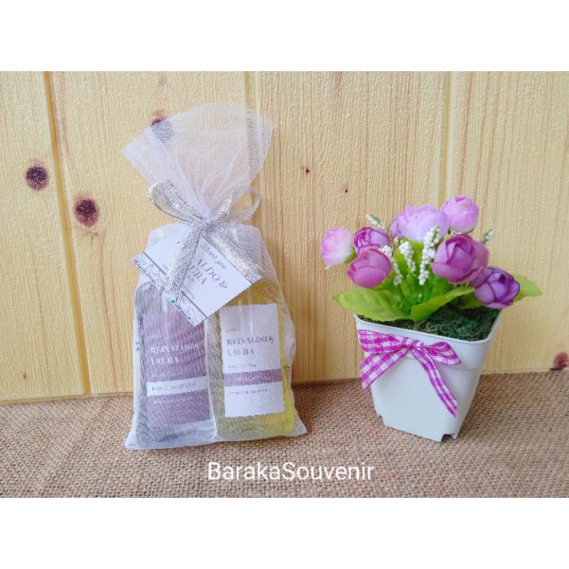 Souvenir hand sanitizer + hand soap 60 ml 60ml dan masker kemas tile/ tulle murah
