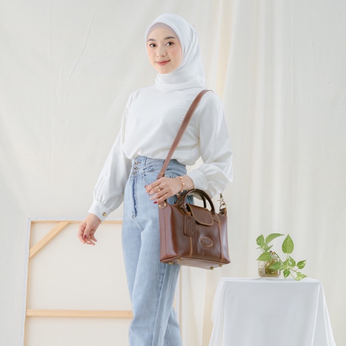 TAS WANITA HANDBAG KULIT SAPI ASLI LC /TAS SLEMPANG DAN TOP HENDEL/ FREE GRAVIR NAMA DI GANTUNGAN TAS