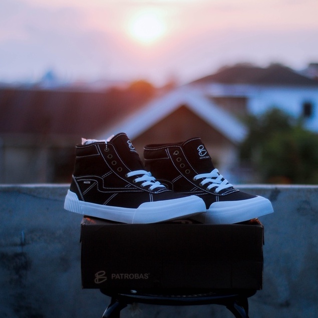 PATROBAS EQUIP HIGH BLACK WHITE | KIP STORE