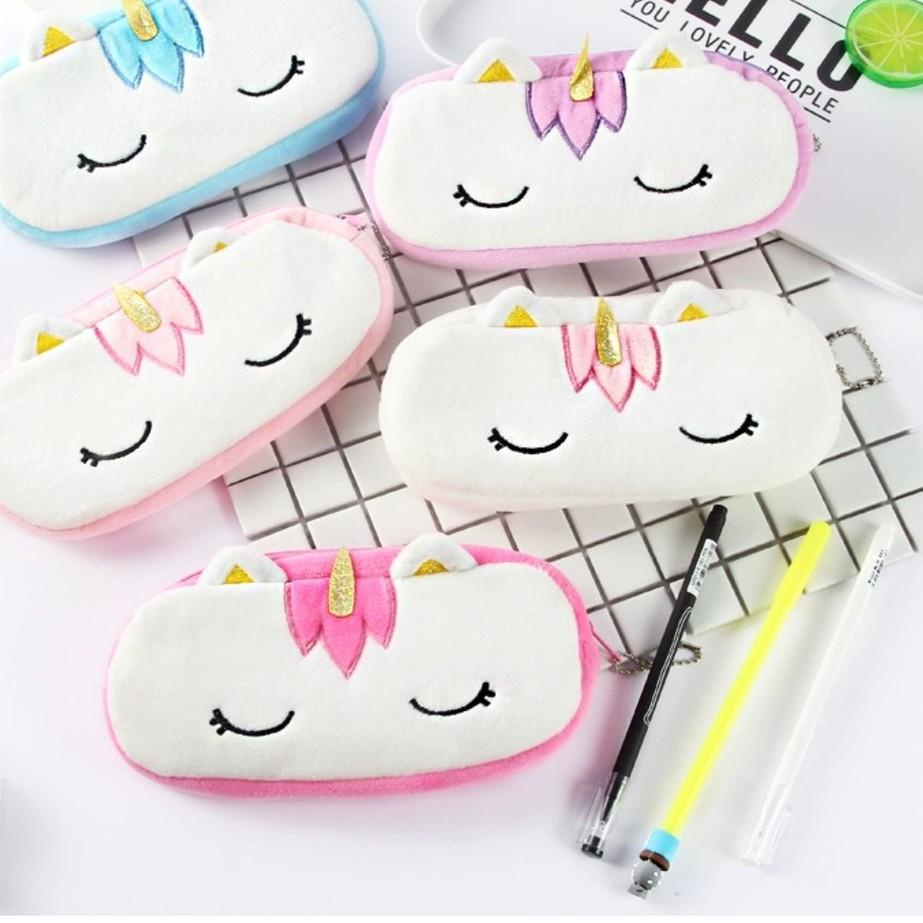 

Best - MANDICANTIK Kotak pencil UNICORN PLUSHIE bahan tebal , tempat pencil , stationery IMPORT .