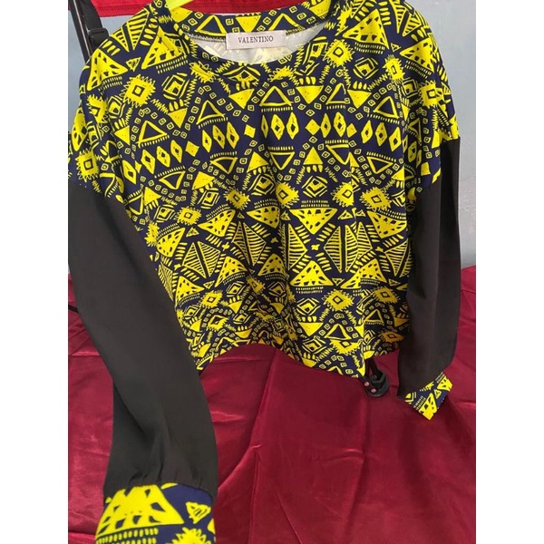 Preloved blouse Valentino