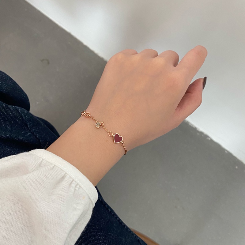 Gelang Bentuk Hati Warna Merah Bahan Alloy Gaya Korea Untuk Wanita