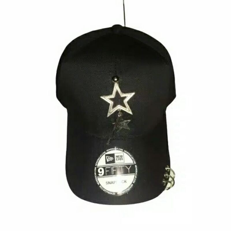 topi anting keren