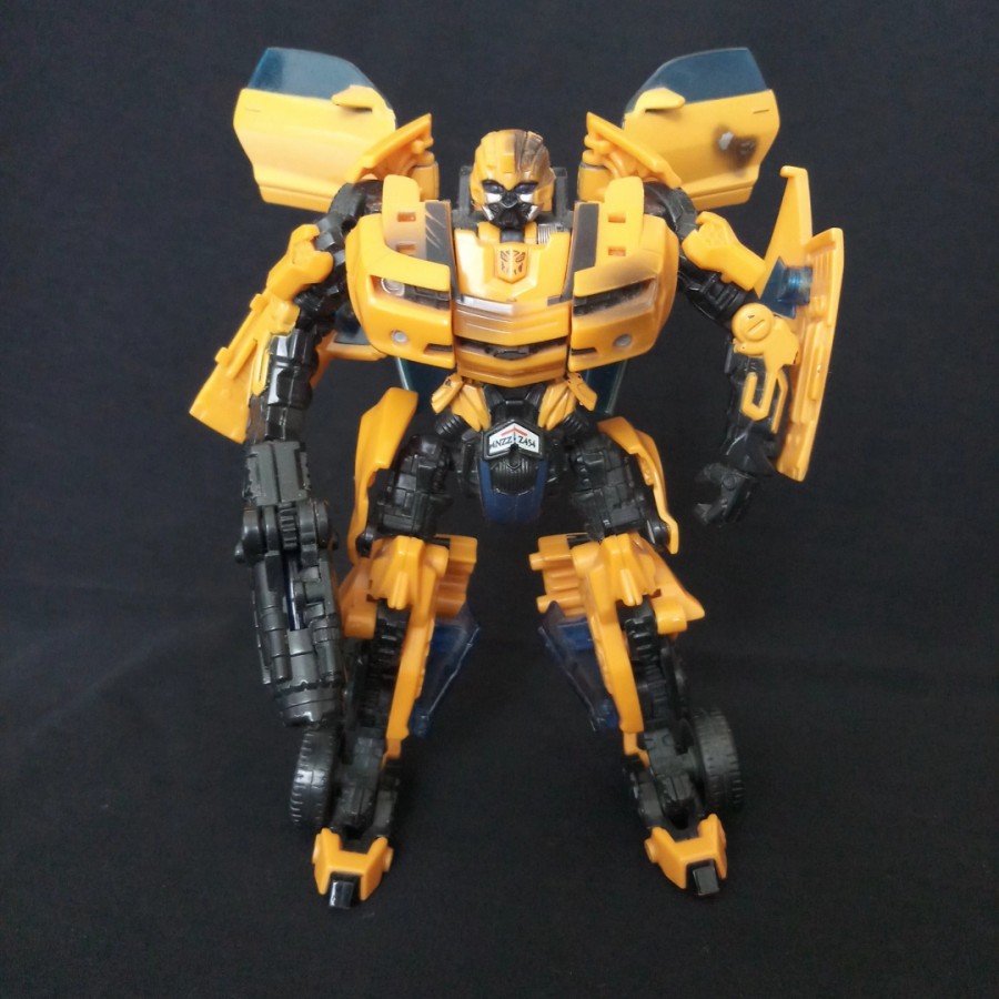 Hasbro Transformers 2007 Deluxe Battle Damaged Bumblebee (Loose)