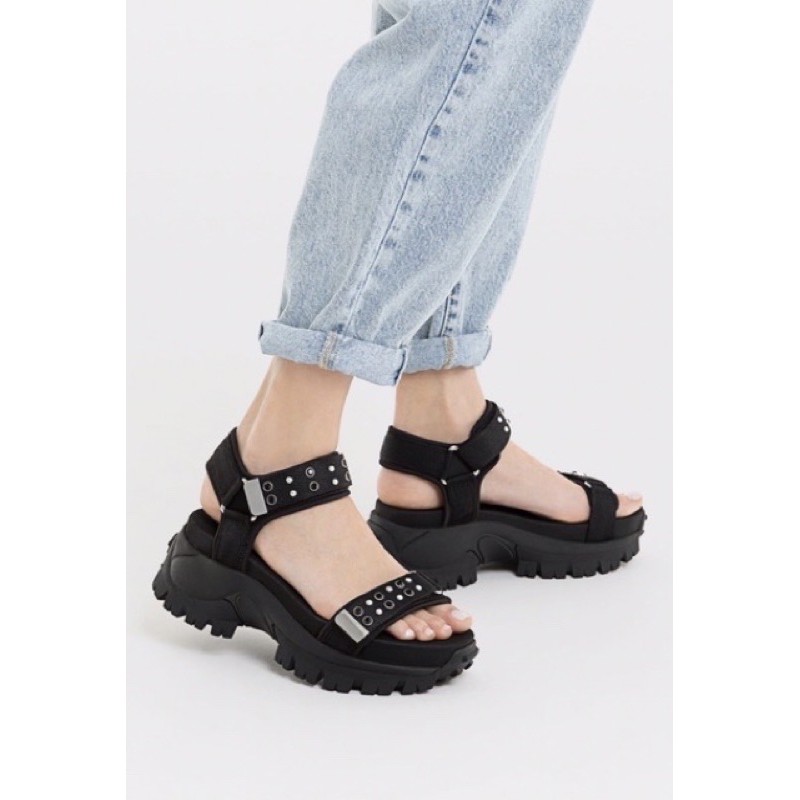 STRADIVARIUS PLATFORM SANDAL SEPATU SPORTY