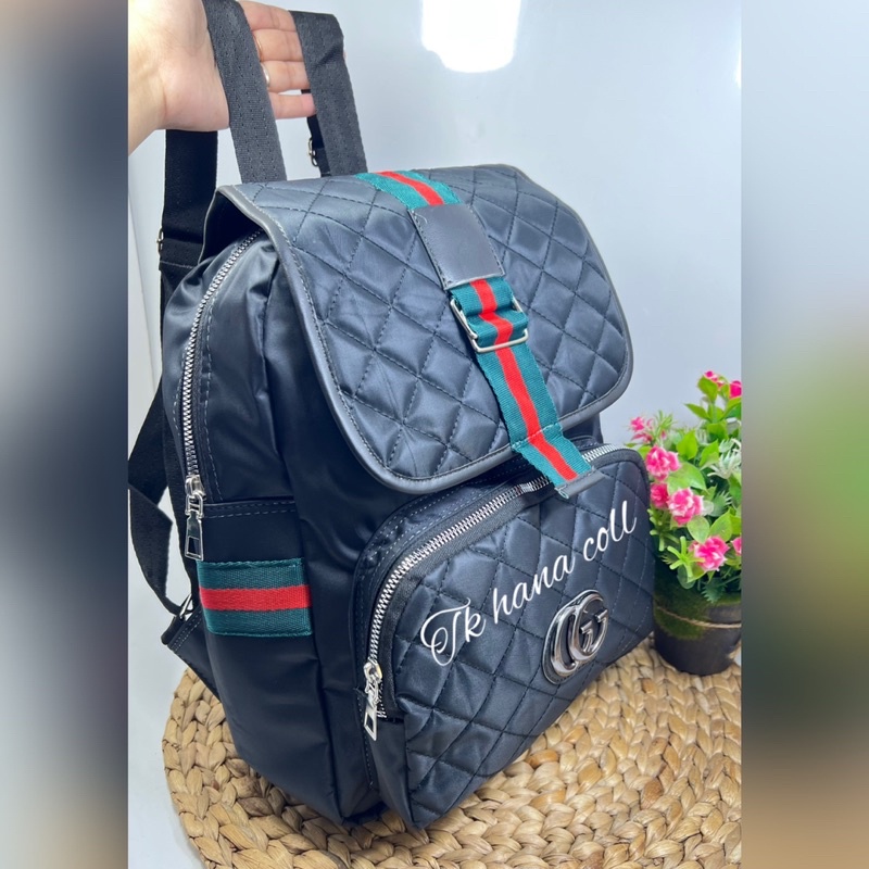 TAS RANSEL SEKOLAH KHUSUS HUTAM MODEL RENDOM UK 27x36CM