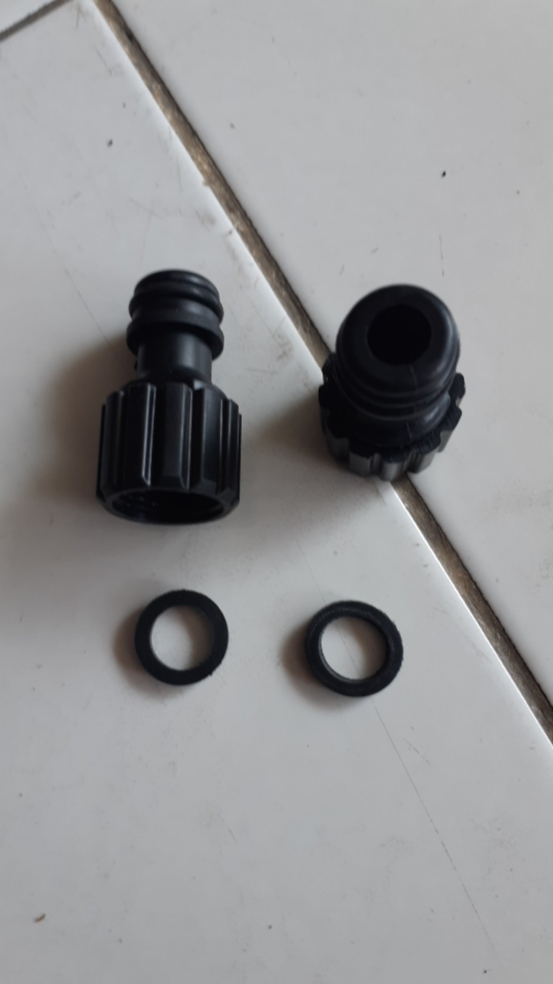 Connector / Konektor Drat Dalam / Female 1/2 Inch Ke 3/8 Inch