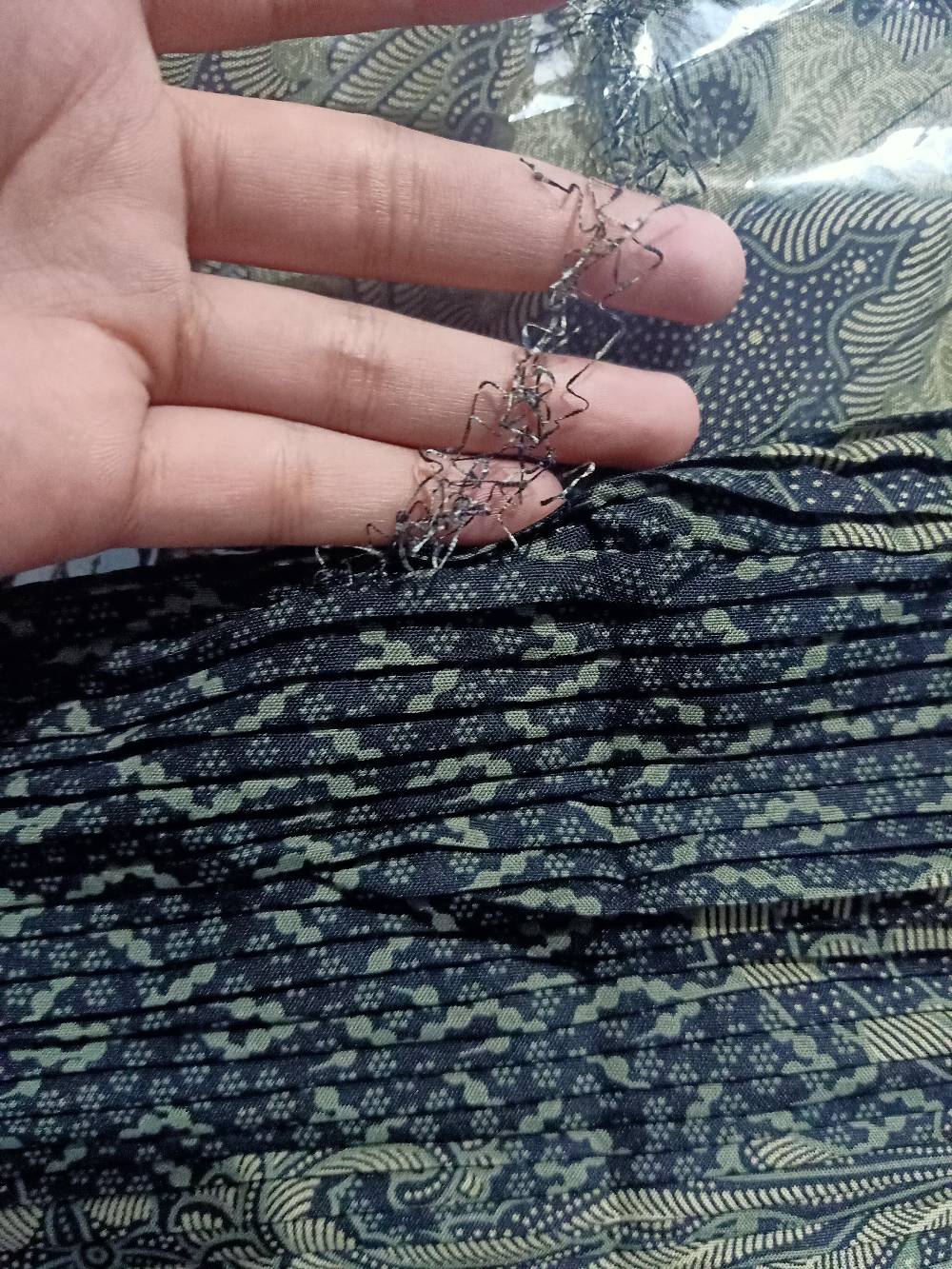 Batik Couple / Baju Batik Couple / Batik Set / Batik Lengan Panjang / Rok Set