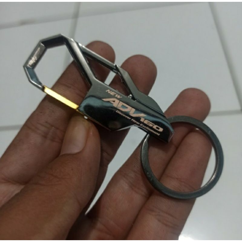 Paket Gantungan Kunci Logo Honda ADV 160 dan Cover Remot Original AHM