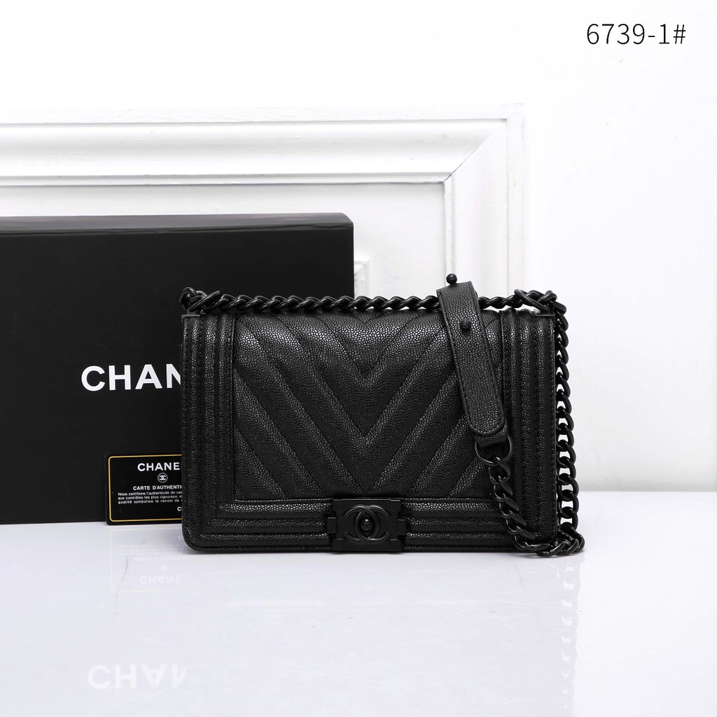 Chanel Le Boy Chevron Caviar Skin So black #6739-1