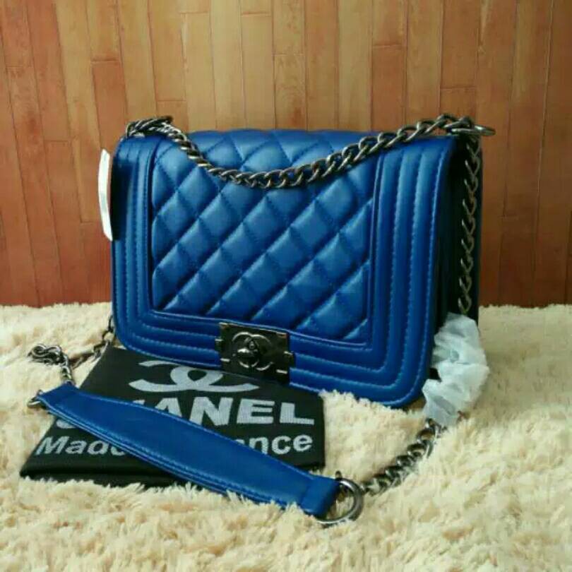 Terbatas Tas Selempang Wanita Branded Chanel Boy Mini Tali Rantai Warna Biru