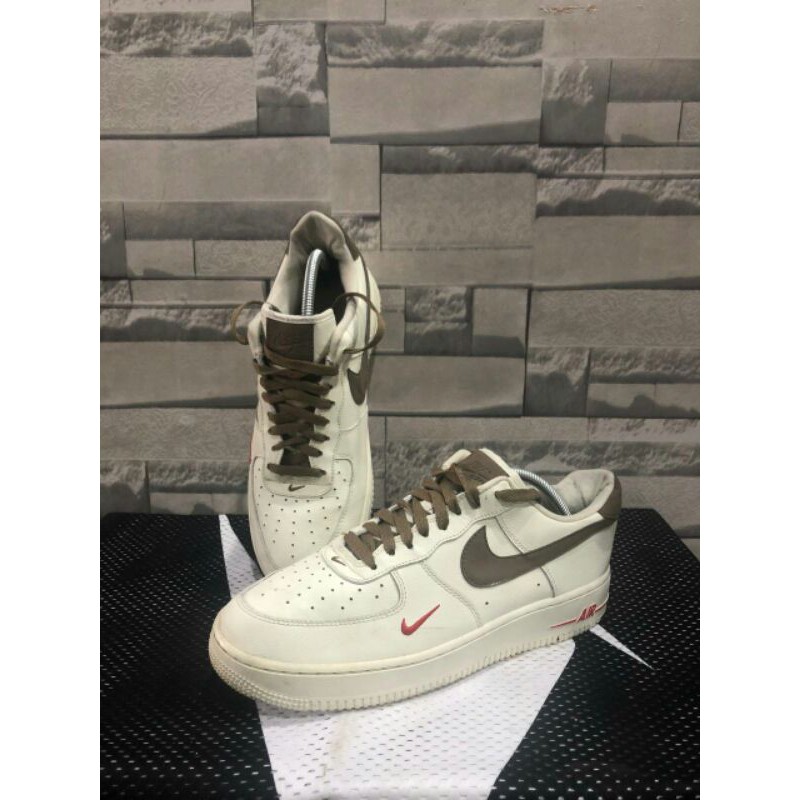 NIKE AIR FORCE 1 BROWN WHITE