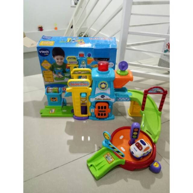 Vtech toot toot police station