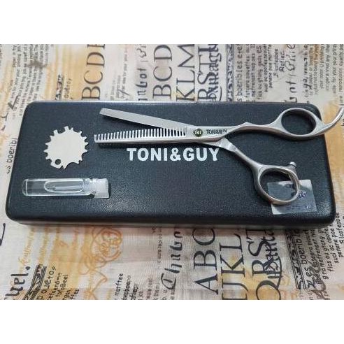 

Gunting Penipis Toni & Guy Da-528