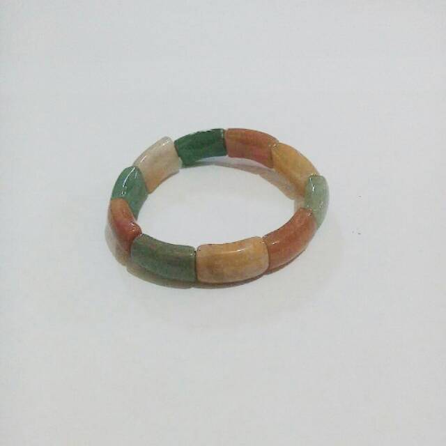 Gelang warna warni