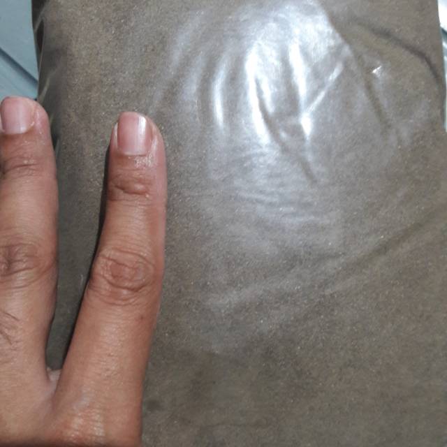 

Lada hitam bubuk murni 100 persen or pure black pepper powder