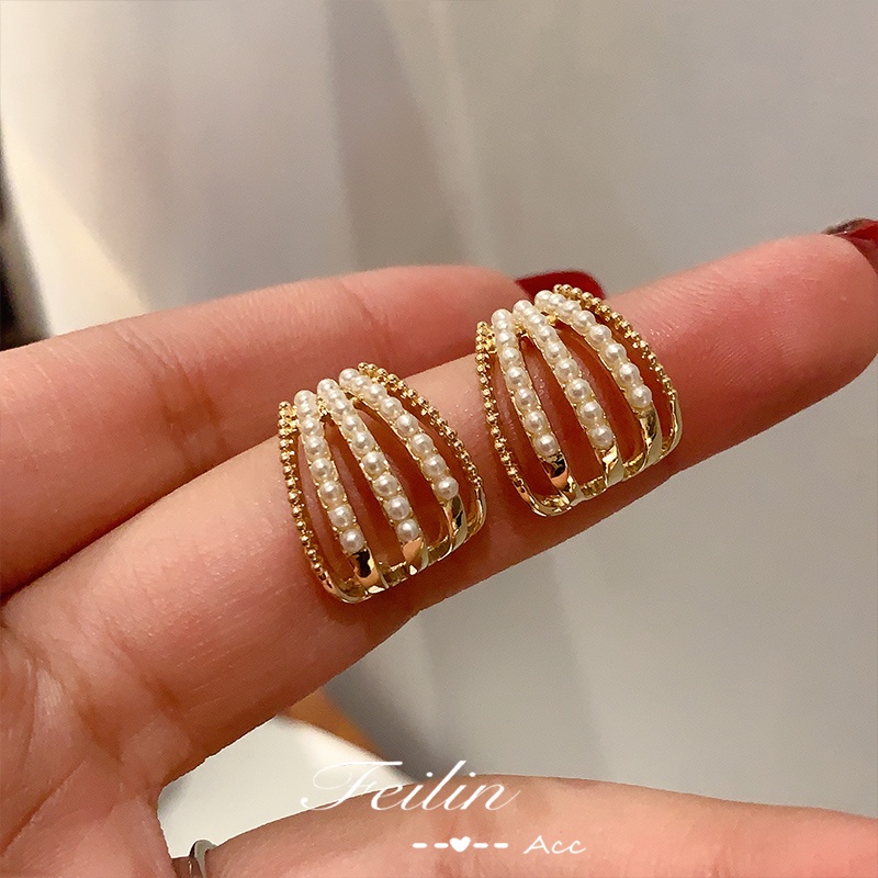 Anting Tusuk Model Mutiara Bulat Warna Emas Untuk Wanita