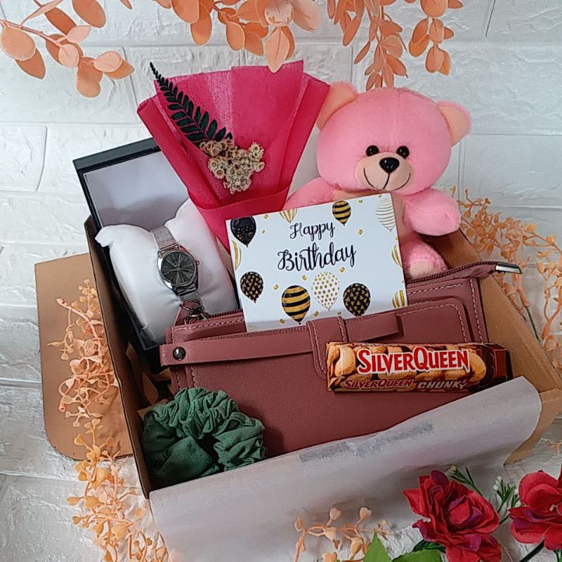 

DISKON HAMPERS ULTAH WANITA KADO ULANG TAHUN HAMPERS WISUDA GIFT BOX HADIAH ULTAH HAMPERS