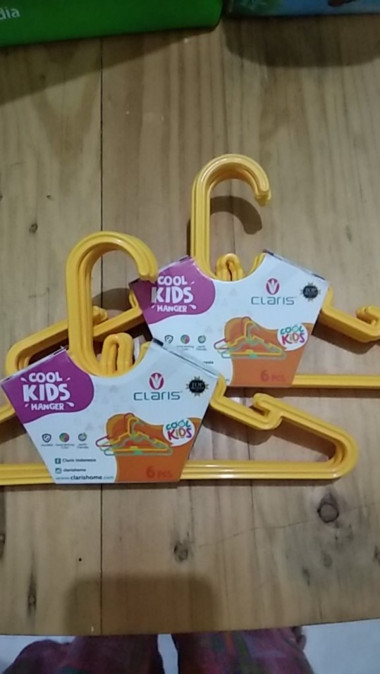 Gantungan Baju Anak / Kids Hanger Claris