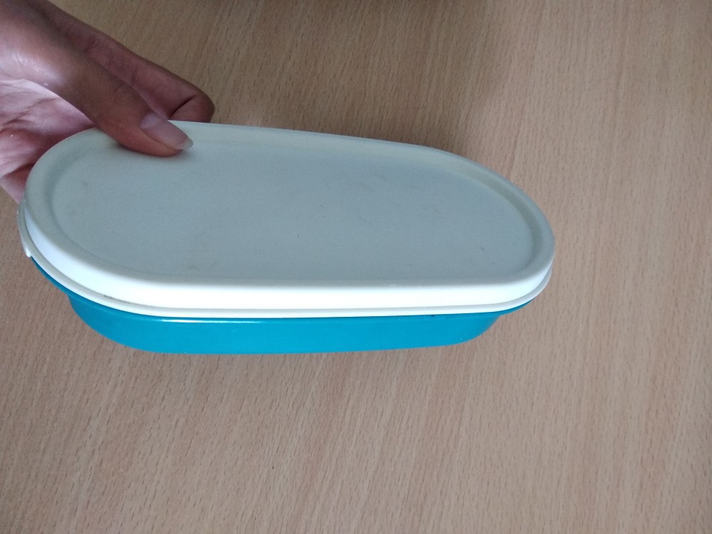 Kotak Snack Tupperware Preloved +-650ml Kuning 450ml