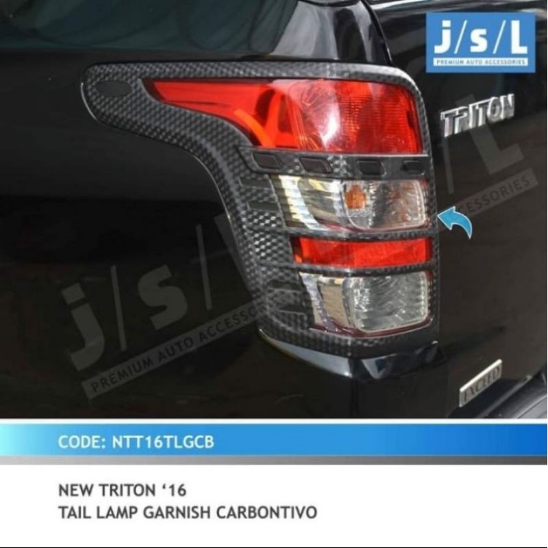 Garnish list lampu belakang mobil Triton 2016 carbon