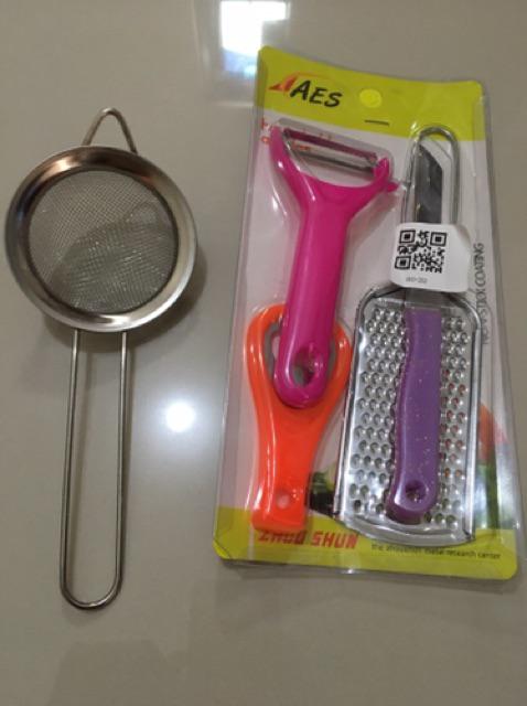 Kitchen Ware 4in1 Set Peralatan Masak Pisau Parutan Keju