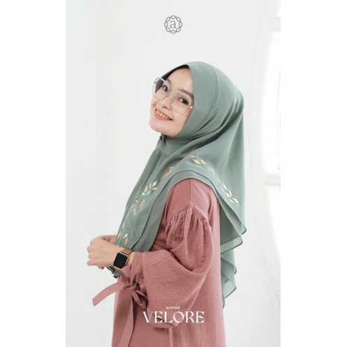 Vellore Khimar by Aneuku Gallery