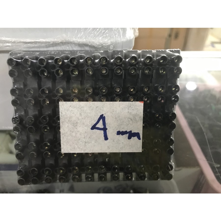 Terminal Blok  4mm Hitam