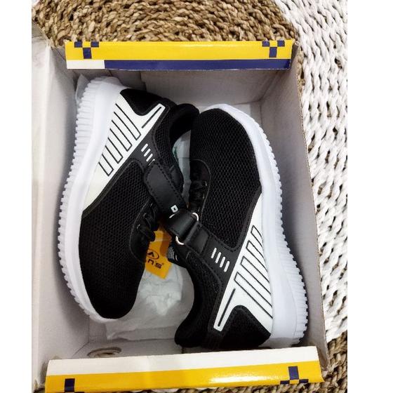 Banyak Dipakai.. Sepatu anak DANS branded matahari