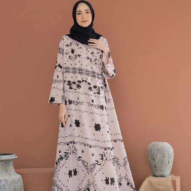 Naomi Dress by HEAVEN LIGHTS