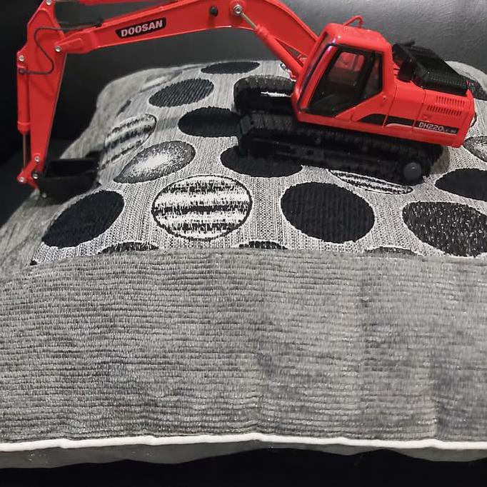 HOT SALE Miniatur Diecast Alat Berat Excavator Doosan DH220LC-9E Terjarmin