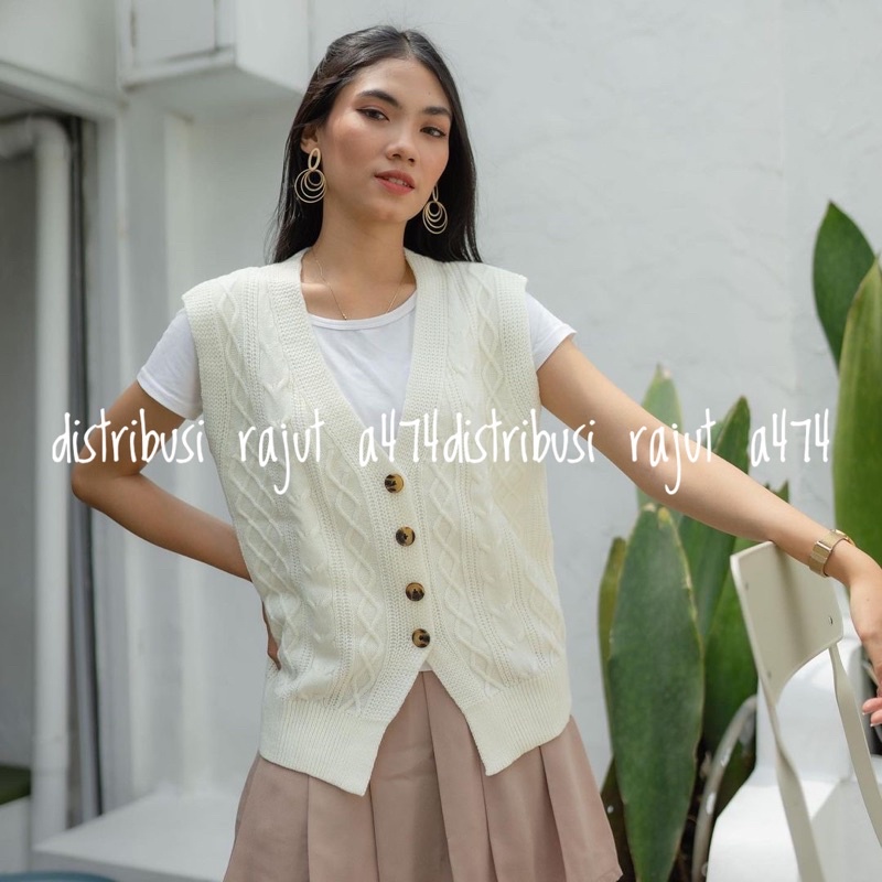 Vest Cable Kancing  Tebal  Shabby Rajut Wanita