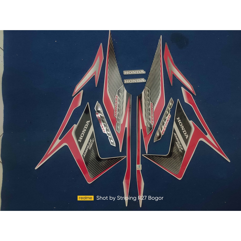 Jual Stiker sticker striping motor Honda Vario techno 125 2011 putih