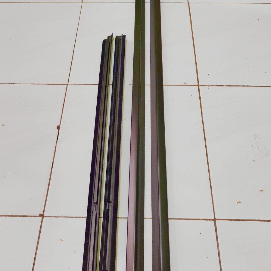 Karet pelipit plipit kaca luar Daihatsu sirion 2011-2017 4pcs original