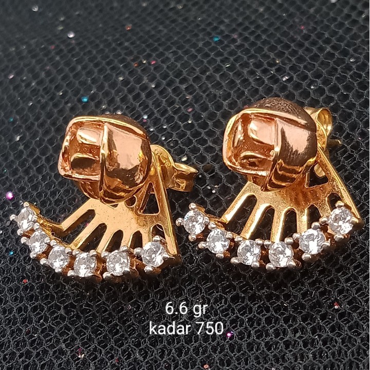 Anting Emas 17 K - 6.6 gr Kadar 750 - 1930