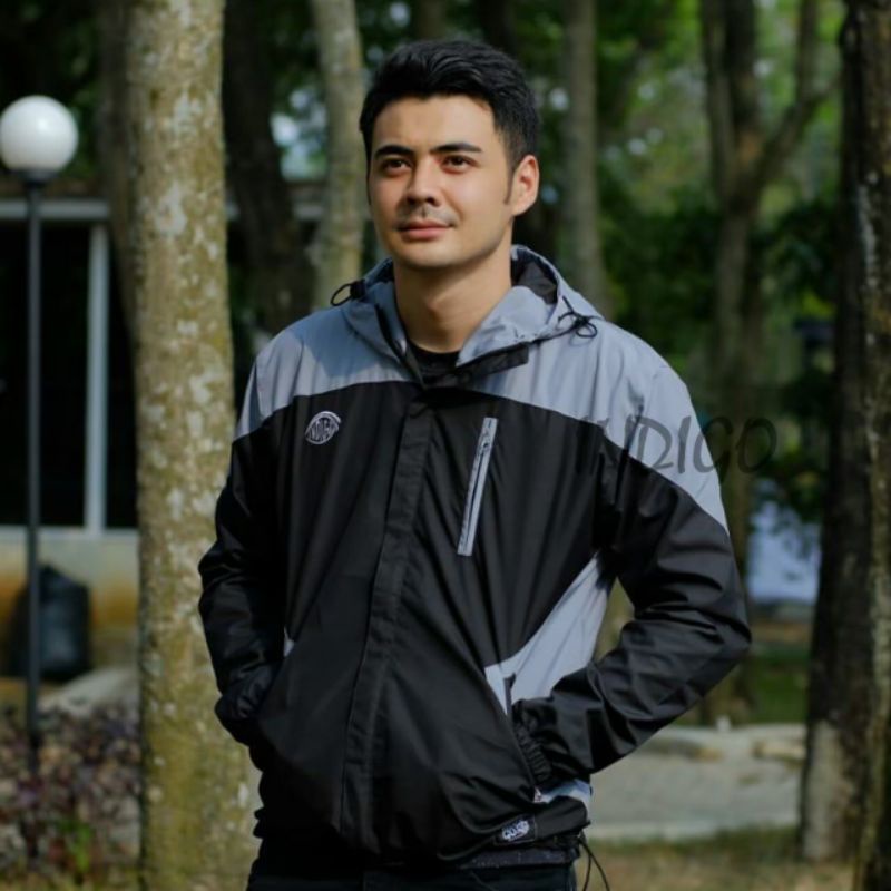 JAKET OUTDOOR PRIA / JAKET WATERPROOF