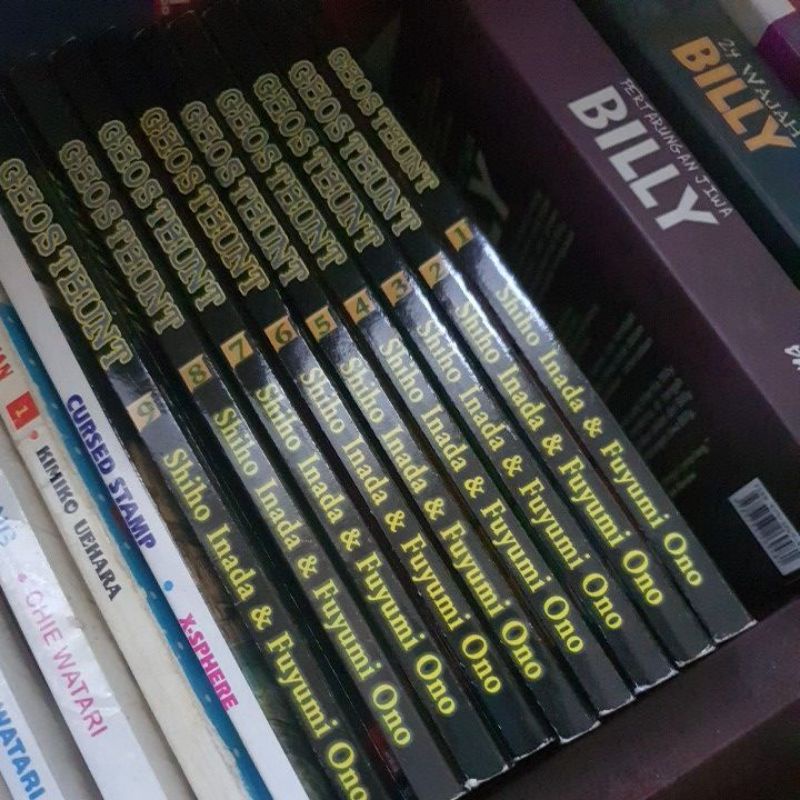 Komik Ghost Hunt 1-9