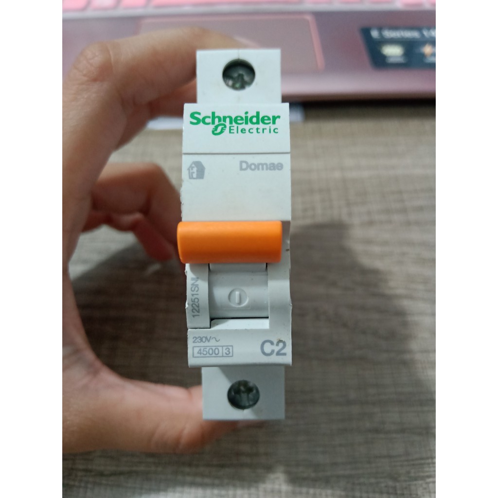 MCB SCHNEIDER 2 AMPERE 2A 1 PHASE DOMAE