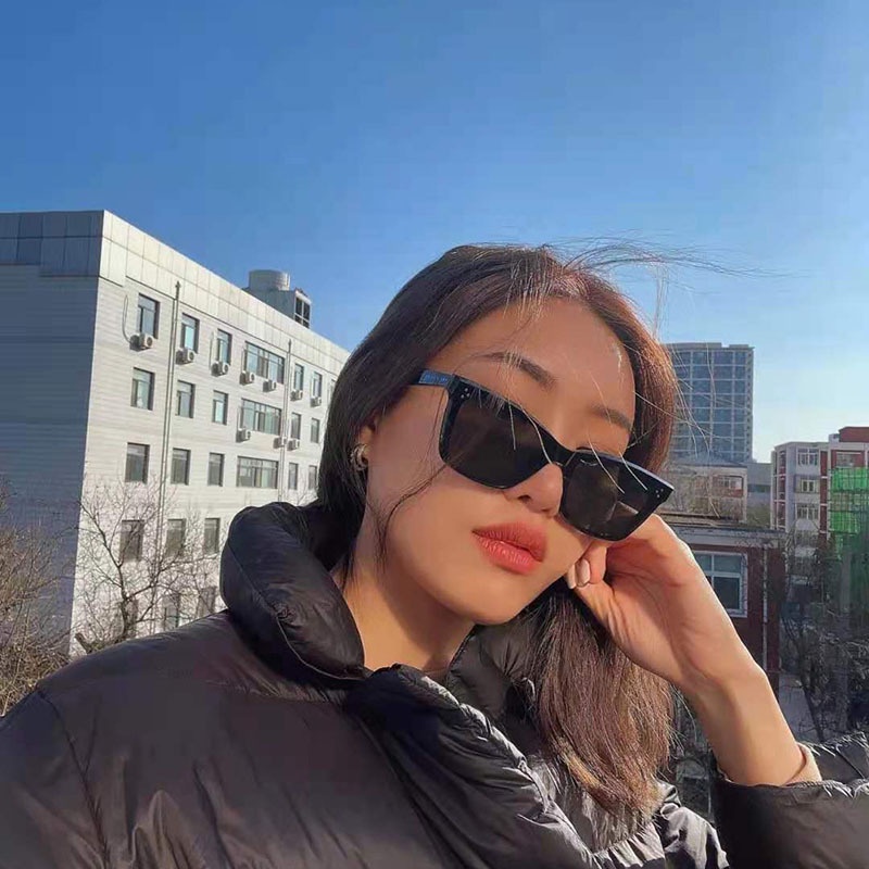 （YUZHU）COD Kacamata Hitam Korea Gaya Wanita Kaca Mata Kucing Retro Bergaya Murch Cewek Sunglasses