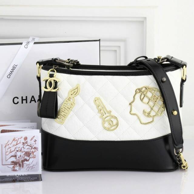 Hoc 8869 Chanel Gabrielle Hobo Bag Aged Calfskin *Limited Edition*(Box)