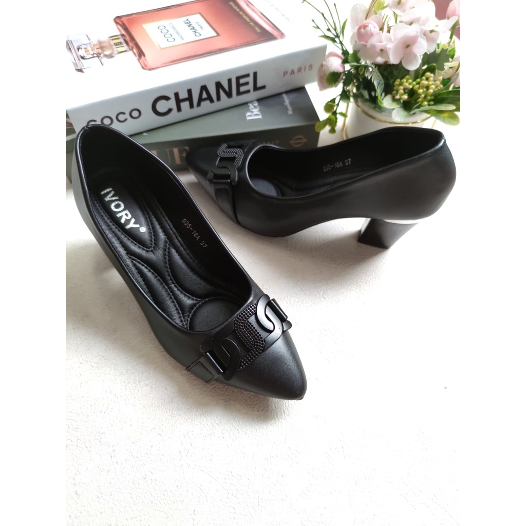 IVORY Sepatu Wanita Heels Pantofel Kerja  535-18A