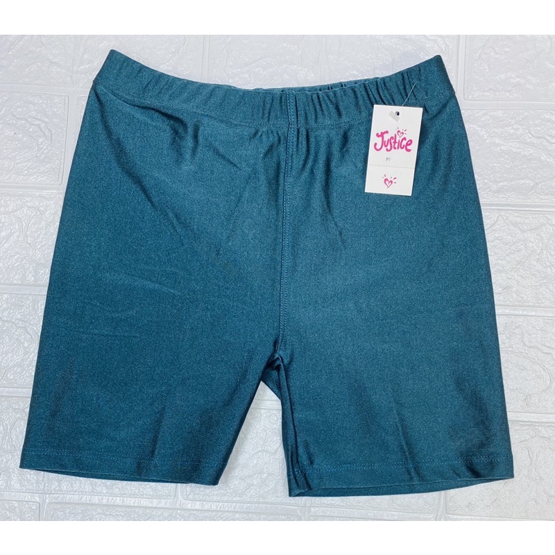 Celana Strit | Celana Short Wanita Bahan Licin Size M