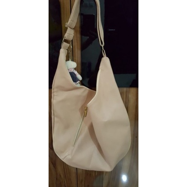 tas selempang nude